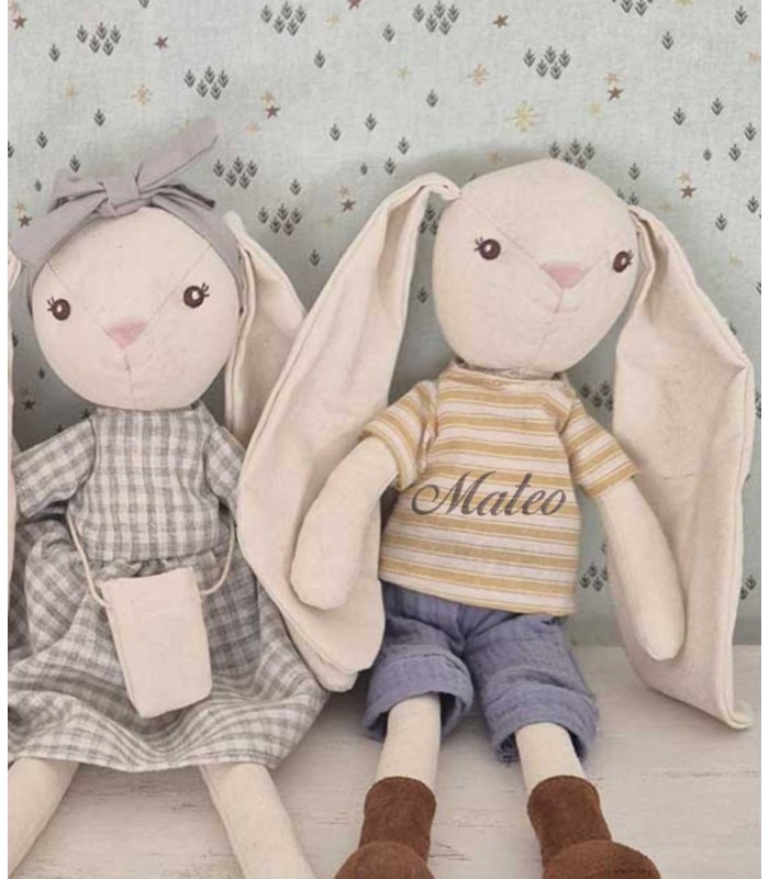Conejo trapo. Muñeco de trapo para bebés