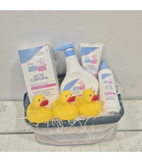 Cesta MAMÁ PATA sebamed. Canastilla para bebés y niños.
