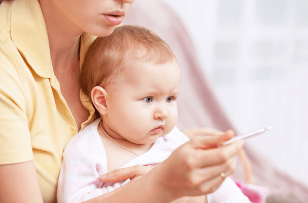 fiebre bebé: cómo vestir